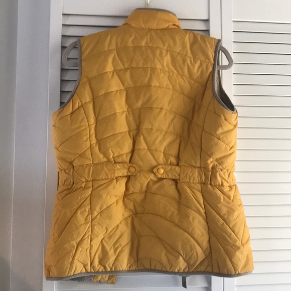 Land’s End Vest - Picture 2 of 3